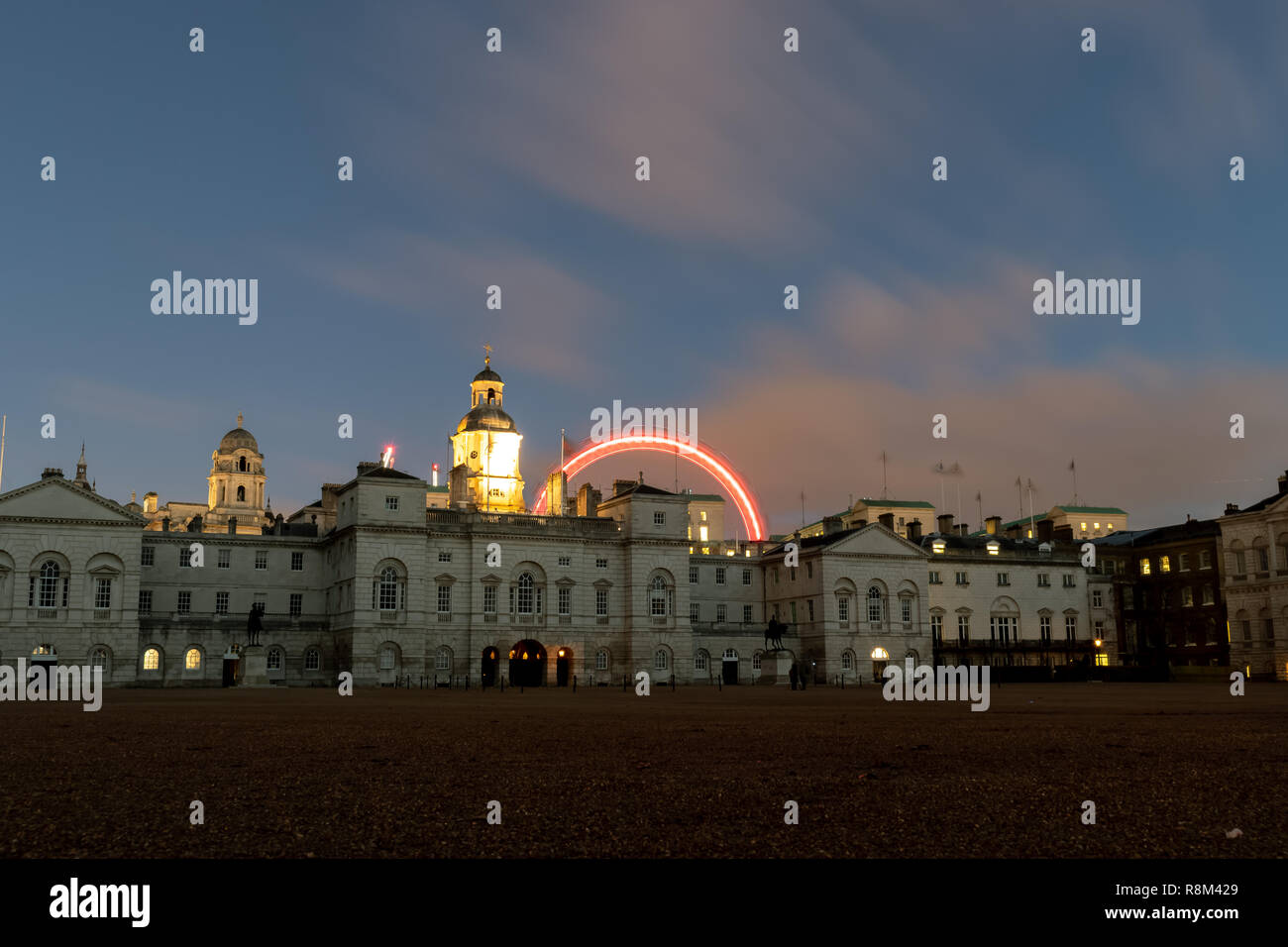 London Eye Zeitraffer hinter Horse Guards Stockfoto