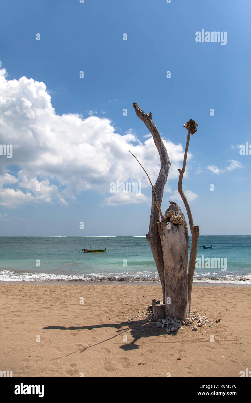 Indonesien ist auch einen Blick auf den berühmten Strand von Kuta Beach auf Bali. Stockfoto