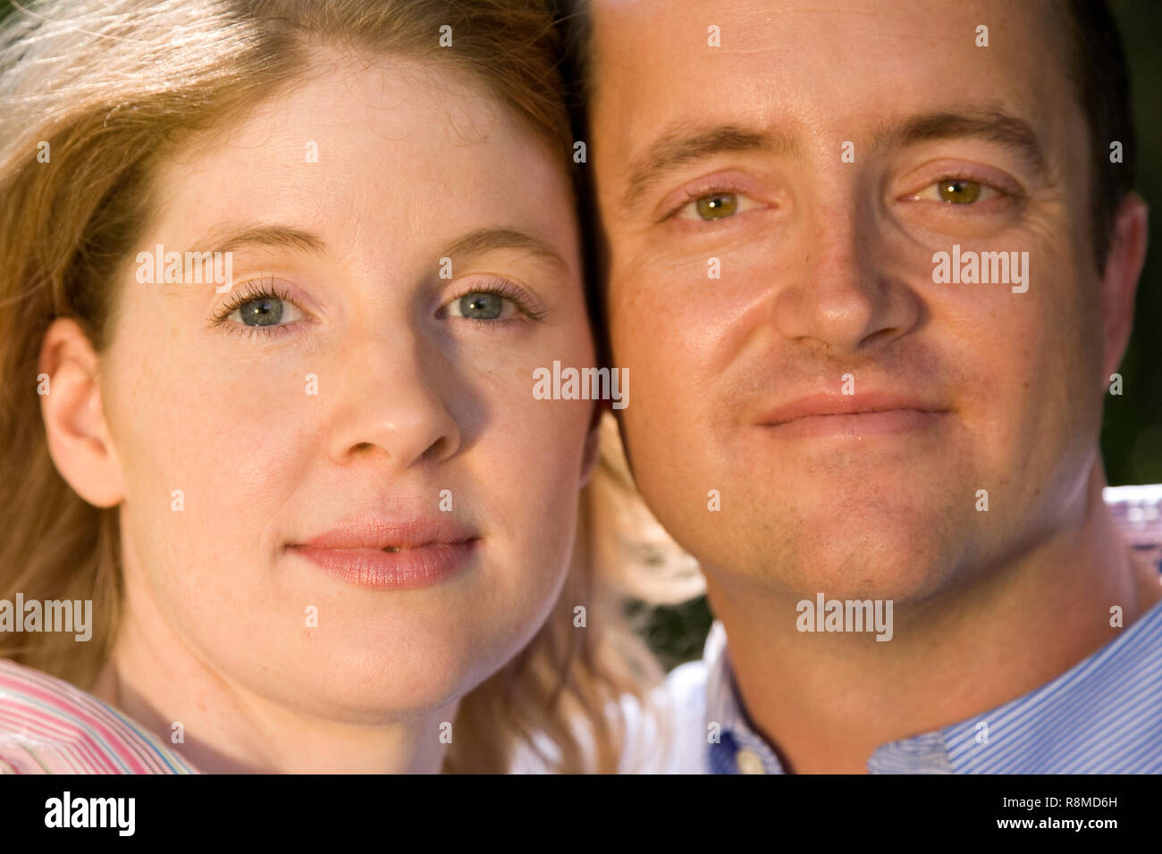 Nahaufnahme einer liebenden Paar für Paar Posing, USA Stockfoto