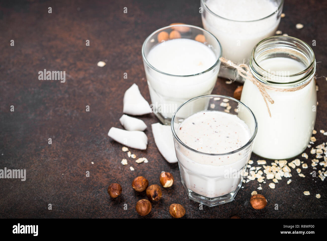 Vegan ohne Milchprodukte alternative Milch. Stockfoto