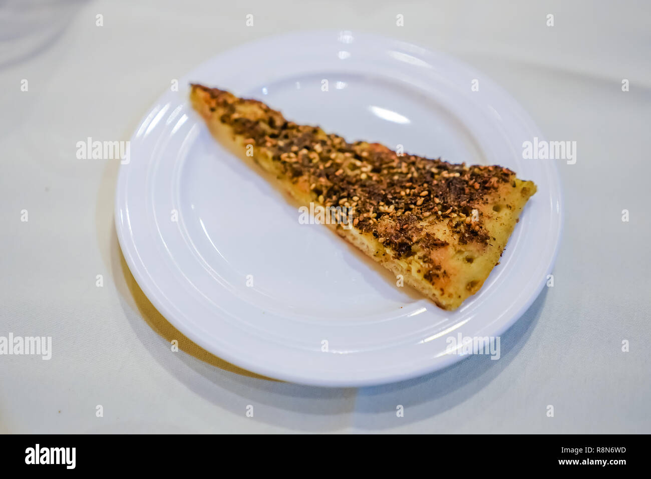 Zaatar pizza nahöstliche Küche Stockfoto