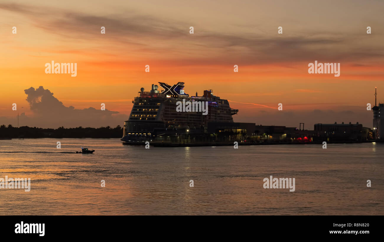 Die Kante Cruise Ship Port Everglades Florida Stockfoto