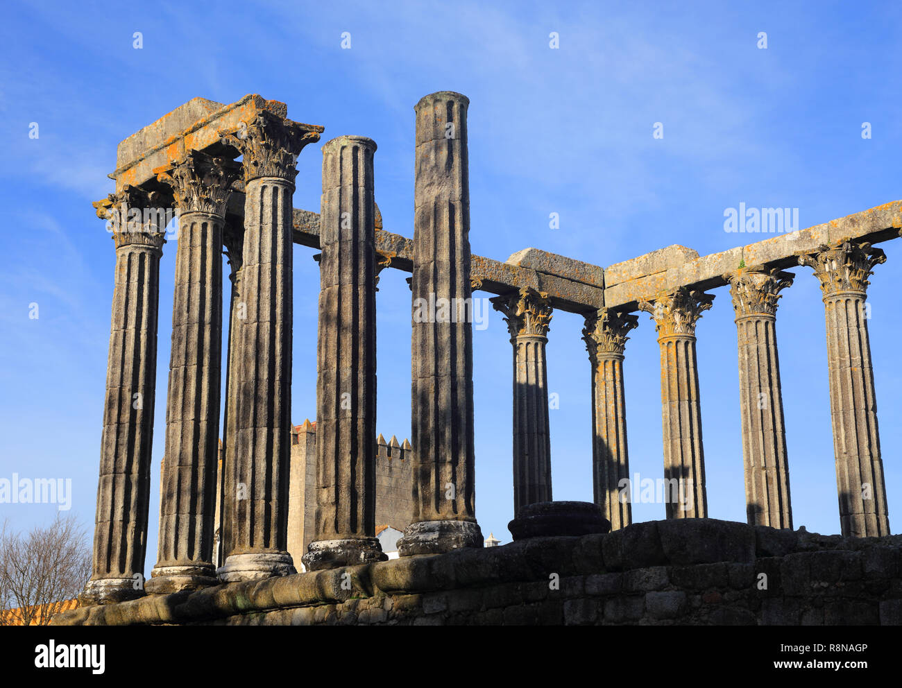 Portugal, Alentejo, Évora historische Zentrum. Granit Säulen von Dianas Tempel - römische Reste zum Weltkulturerbe der UNESCO gehört. Stockfoto