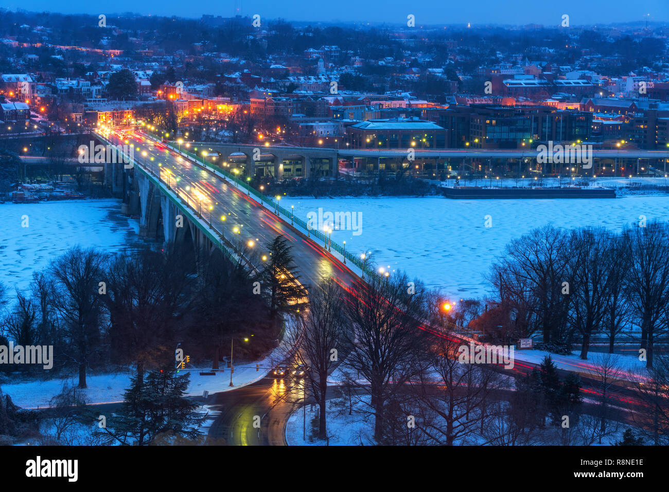 Key Bridge in Washington DC am Winter Dawn Stockfoto