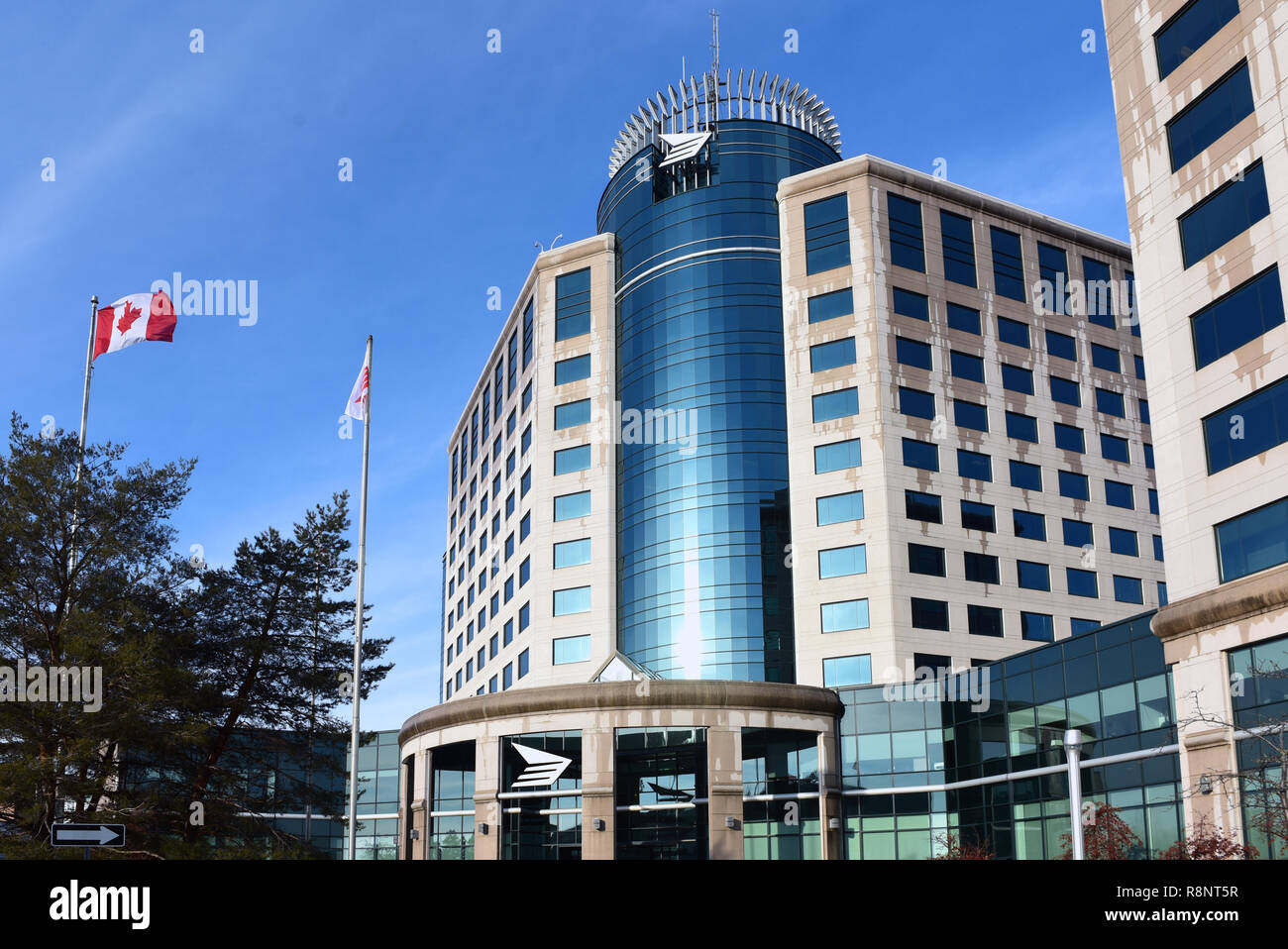 Ottawa, Kanada - Dezember, 15, 2018: Das Hauptquartier für Canada Post auf den Riverside Drive. Die Krone Corporation ist der primäre Postbetreiber in der Stockfoto