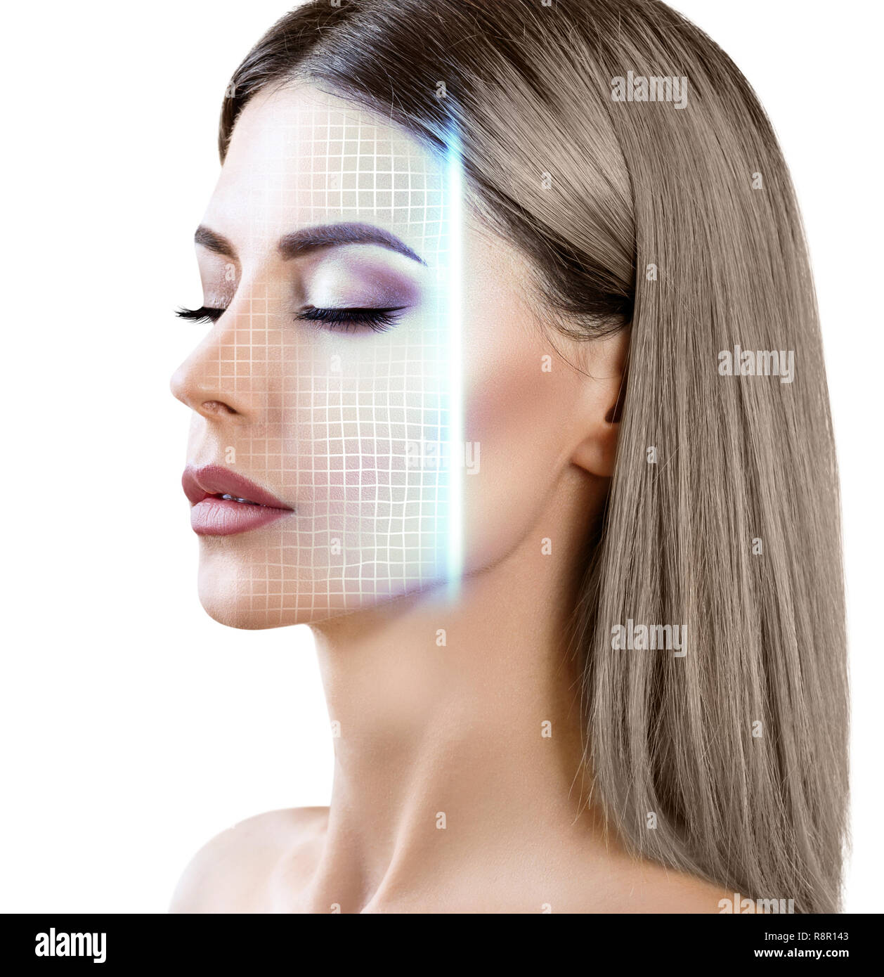 Technologische Scannen von Gesicht der Frau. Stockfoto