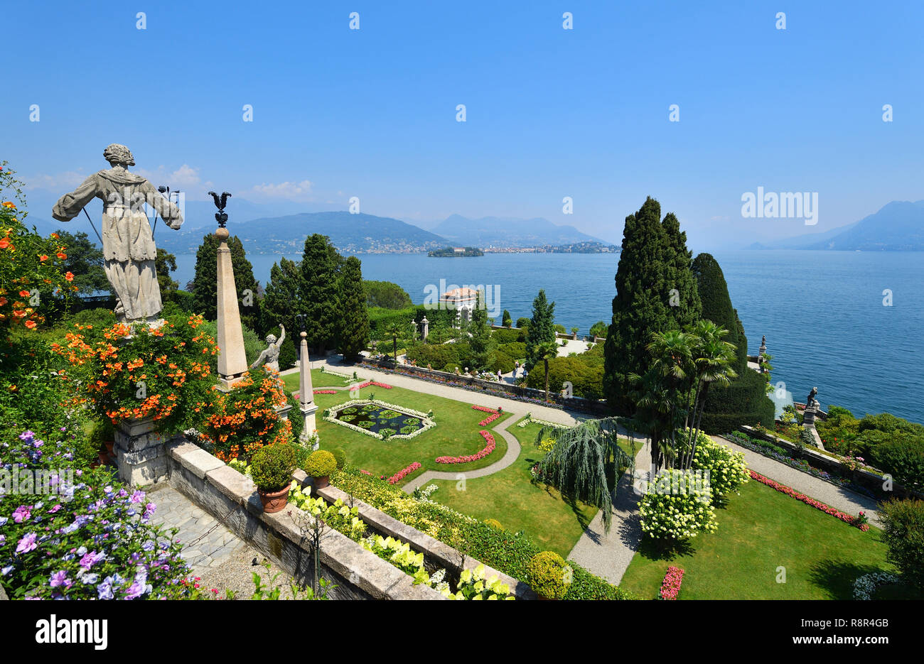 Italien Piemont Stresa Lago Maggiore Il Lago Maggiore Die Borromaischen Inseln Die Isola Bella Palazzo Borromeo Borromaischen Palast Garten Stockfotografie Alamy