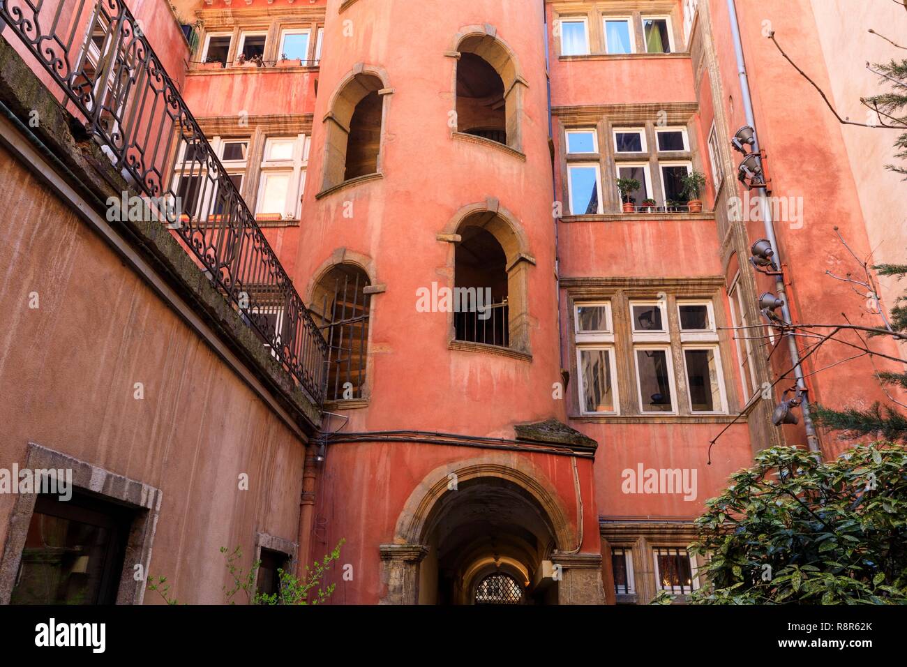 Frankreich, Rhone, Lyon, 5. Bezirk, Alten Lyon, historischen Stätten als Weltkulturerbe von der UNESCO, rue du Boeuf, Traboule de La Tour Rose Stockfoto