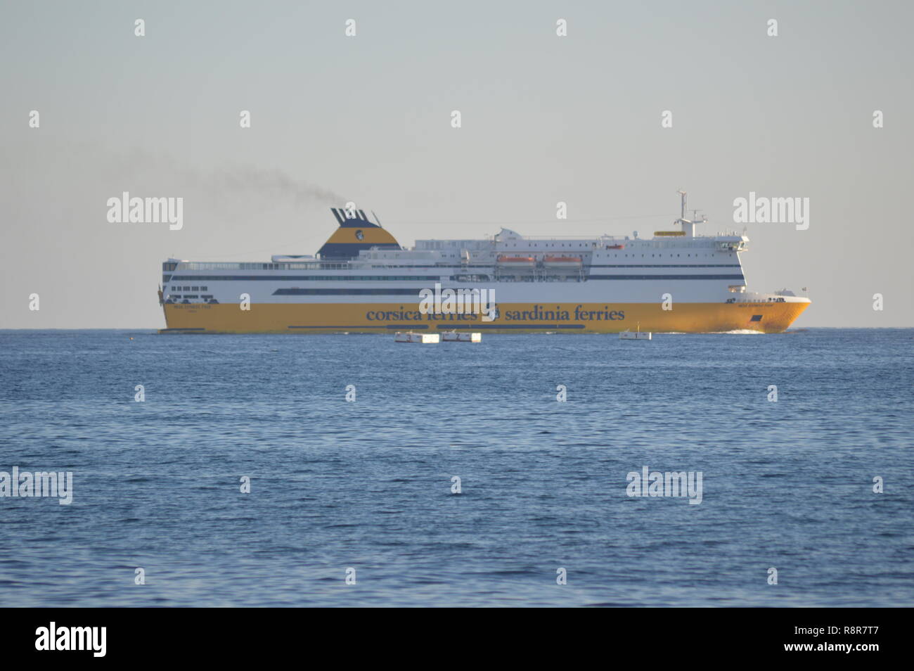 Ein Korsika Fähren Sardinien Fähren im Mittelmeer Schiff Stockfoto