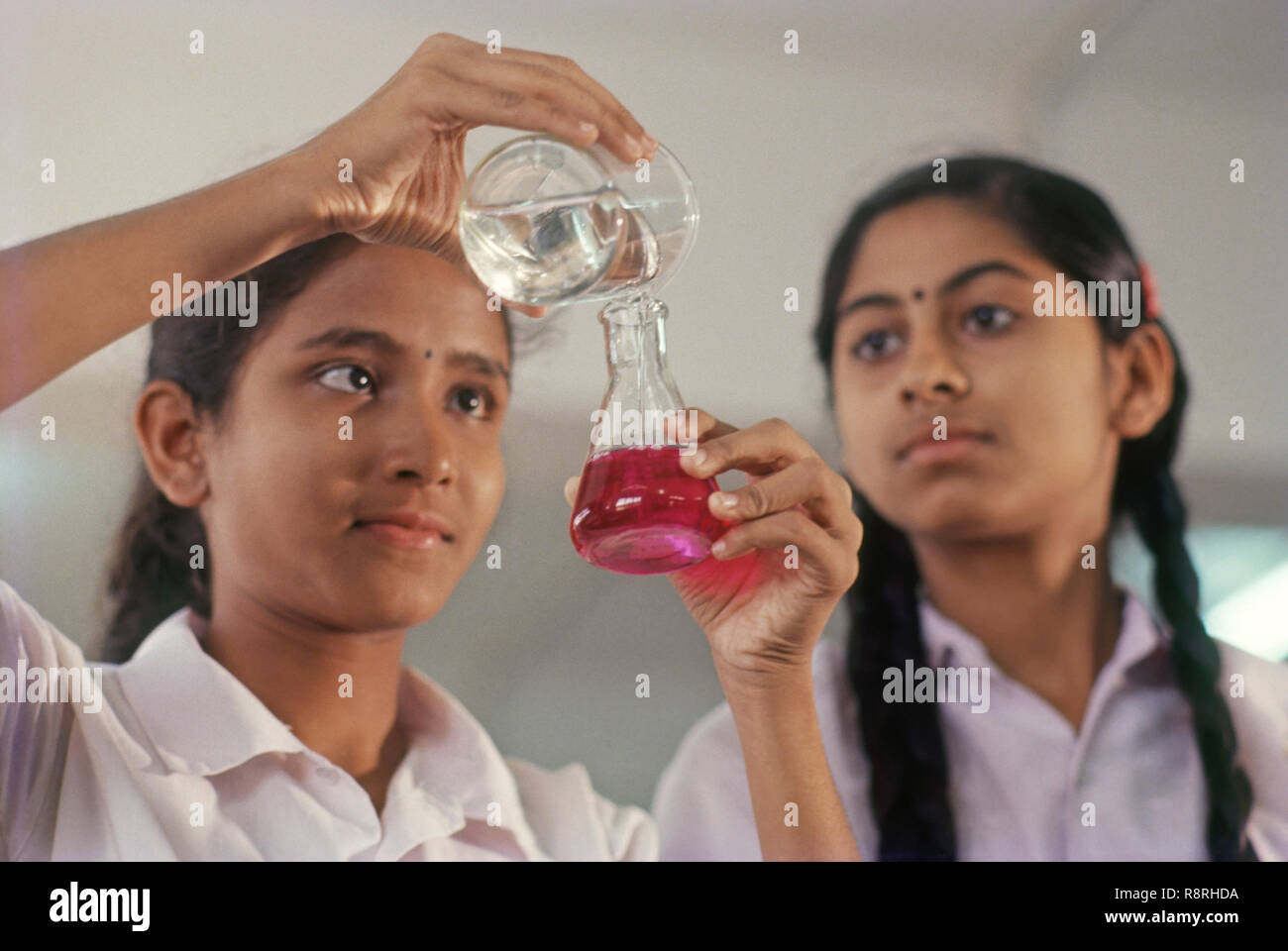 Studenten, Wissenschaft Experiment Stockfoto