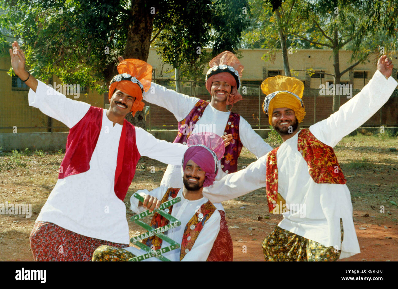 Frauen suchen männer in new delhi