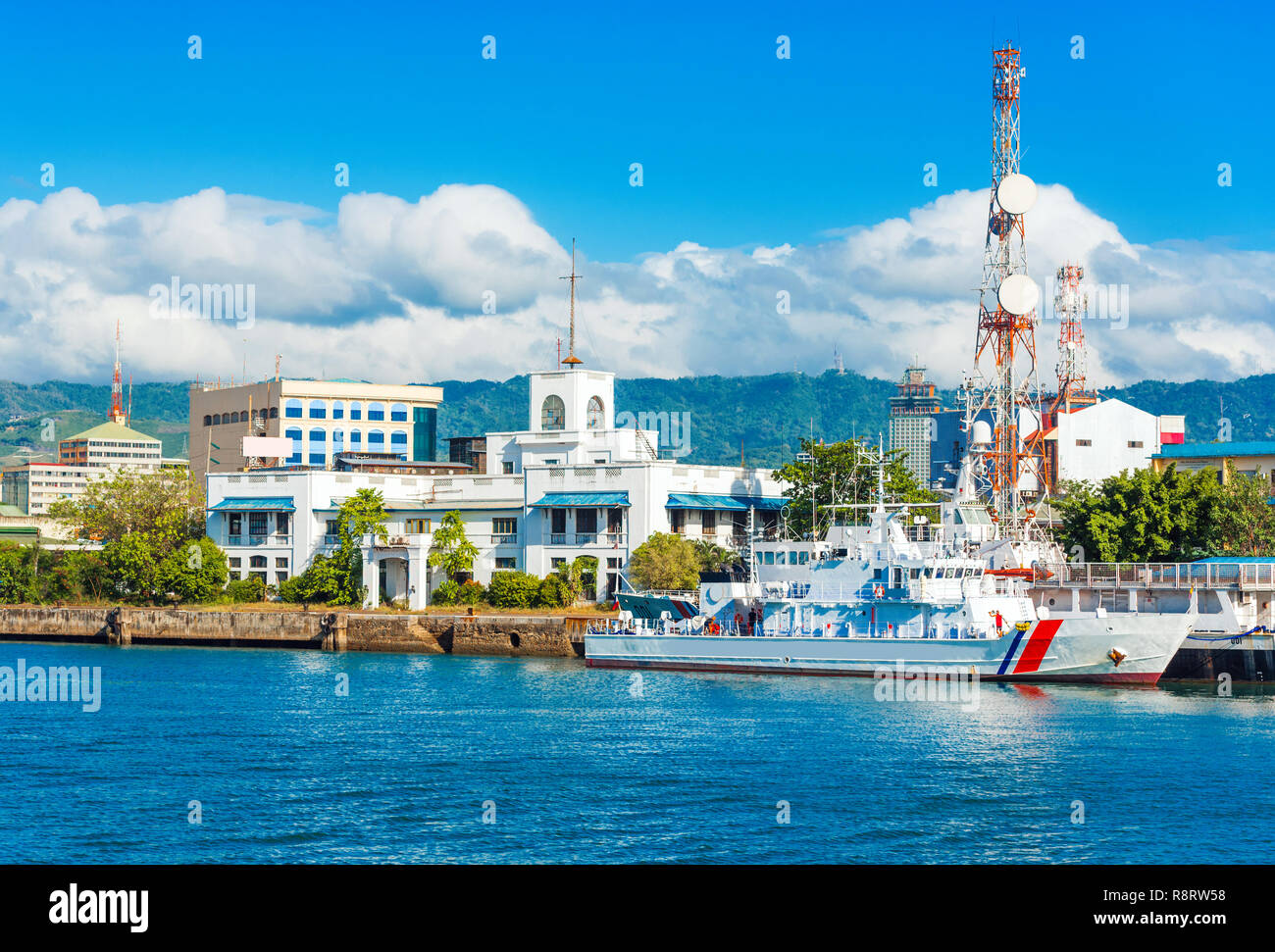 Blick auf den Hafen in Cebu, Philippinen. Kopieren Sie Platz für Text Stockfoto