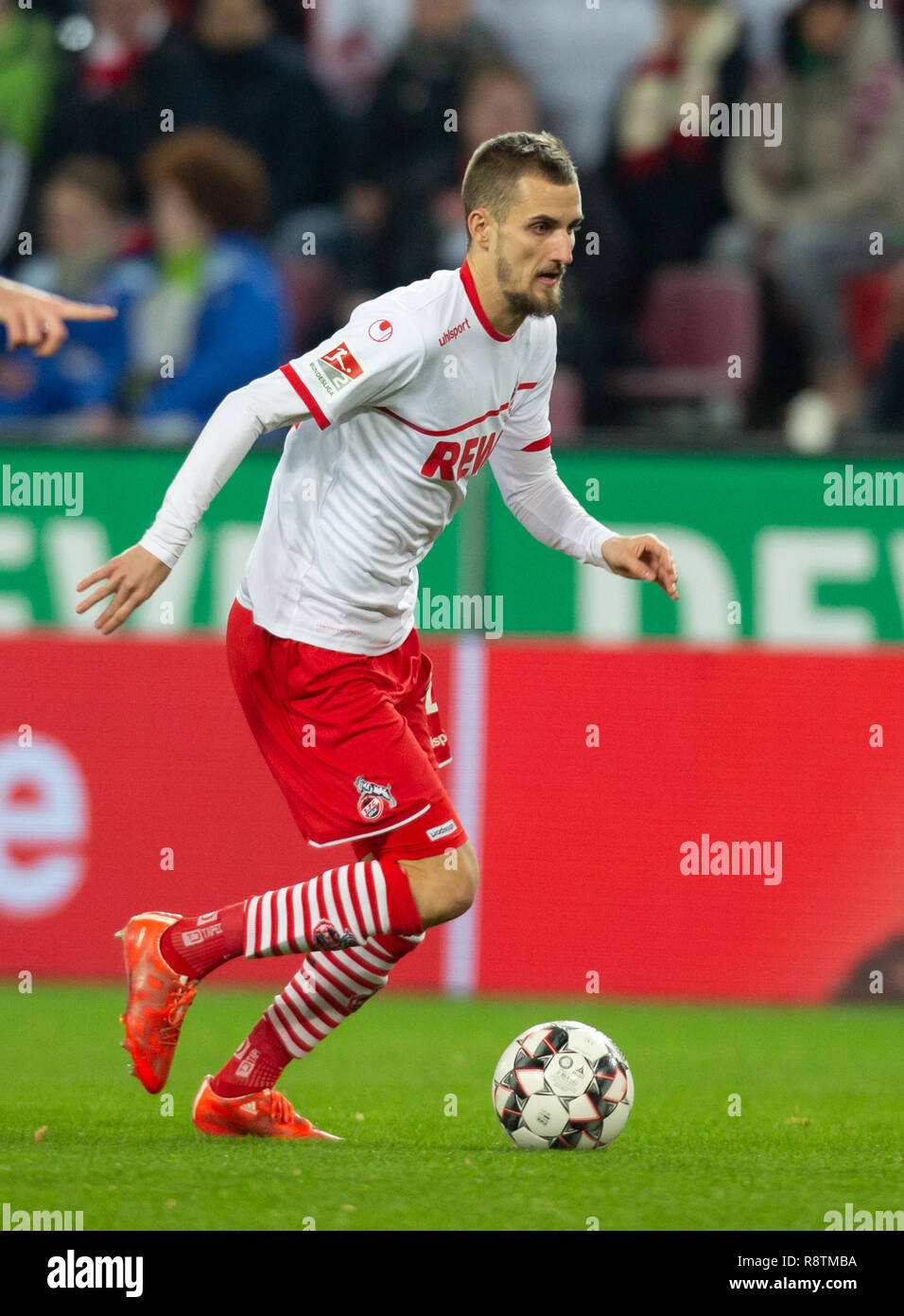 Köln, Deutschland 17. Dezember 2018, 2.Liga, 1. FC Koeln vs 1. FC Magdeburg: Dominick Drexler (Koeln) im Wettbewerb. DFL BESTIMMUNGEN VERBIETEN DIE VERWENDUNG VON Fotografien als BILDSEQUENZEN UND/ODER QUASI-Video Quelle: Juergen Schwarz/Alamy leben Nachrichten Stockfoto