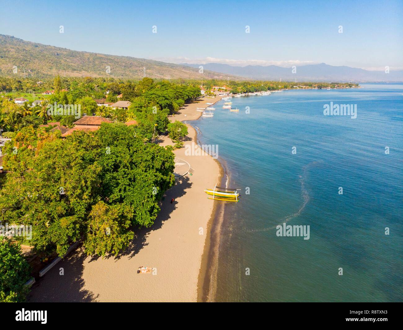 Indonesien,Bali, prahu auf Lovina Beach (Luftbild) Stockfoto