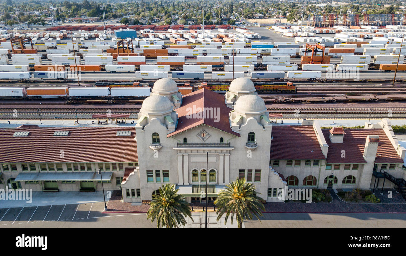 San Bernardino Santa Fe Depot oder San Bernardino, San Bernadion, CA, USA Stockfoto