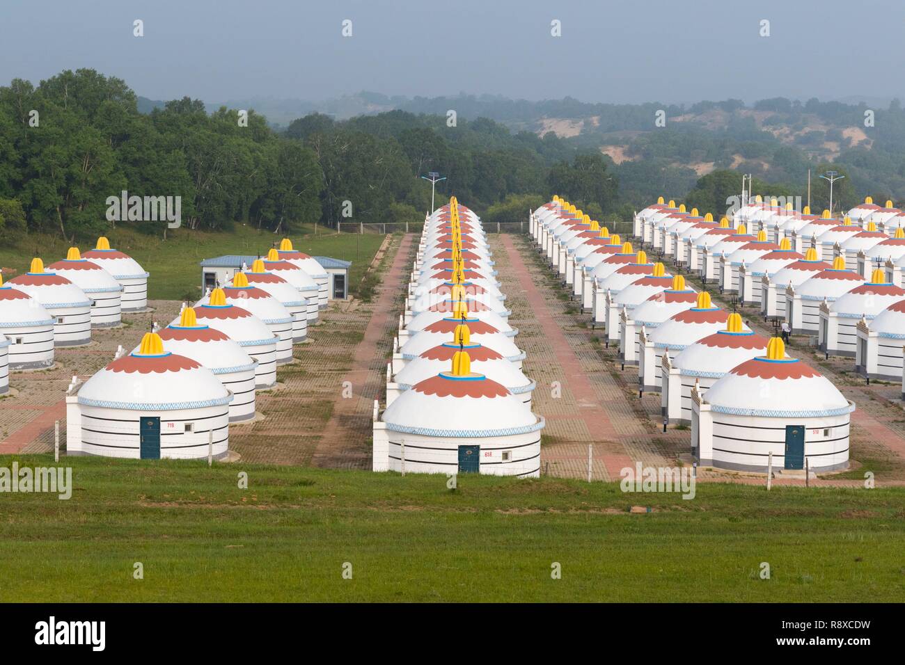 China, Innere Mongolei, Provinz Hebei, Zhangjiakou, Bashang Grasland, Hotel mit jurten Stockfoto
