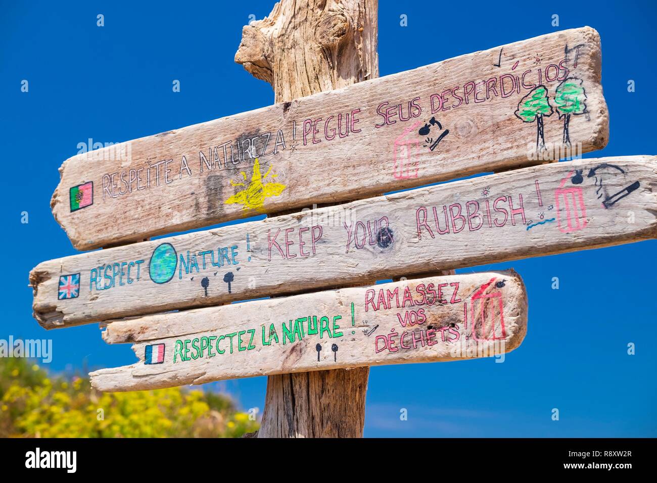 Portugal, Alentejo, im Südwesten von Alentejano und Costa Vicentina, Vila Nova de Milfontes am Wanderweg Rota Vicentina (Fischer Trail) Stockfoto