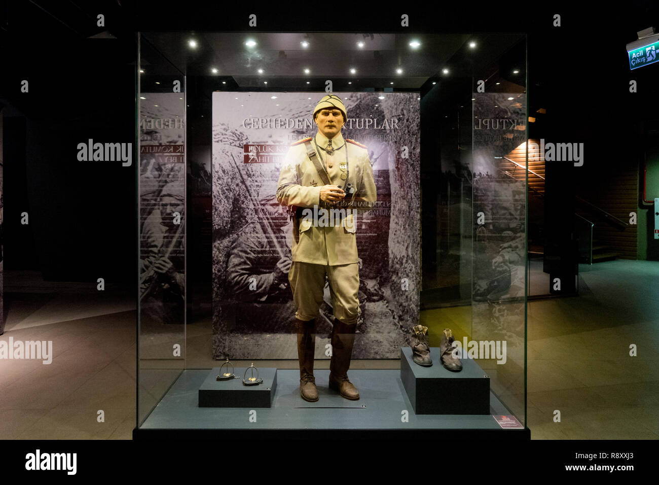 Türkische Commander Mustafa Kemal Pascha's wax Skulptur in Canakkale legende Promotion Center. Gallipoli, Türkei Stockfoto