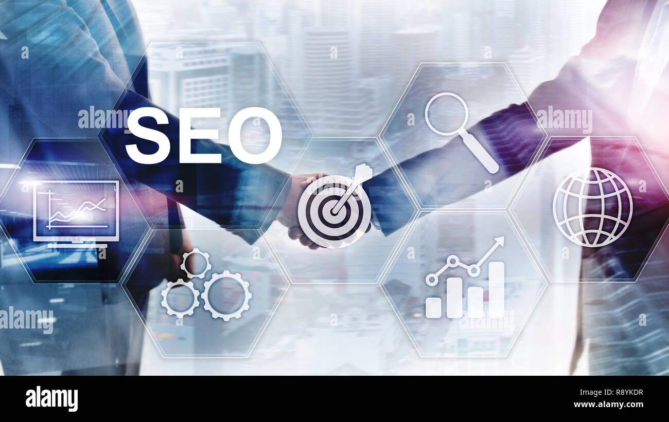 SEO - Suchmaschinenoptimierung, digitales Marketing und Internet Technologie Konzept auf verschwommenen Hintergrund. Stockfoto