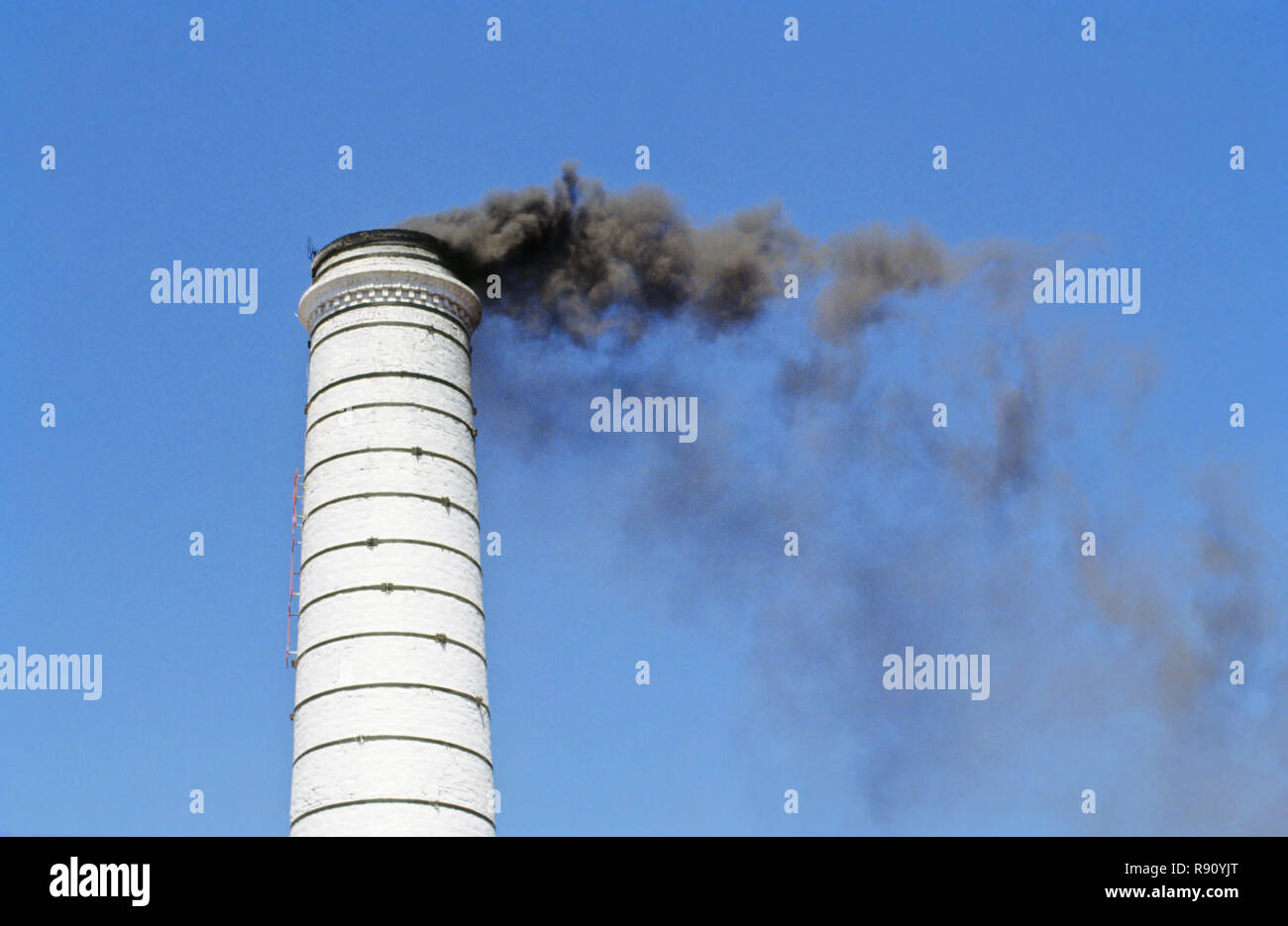 Umweltverschmutzung - schwarzer Rauch Stockfoto
