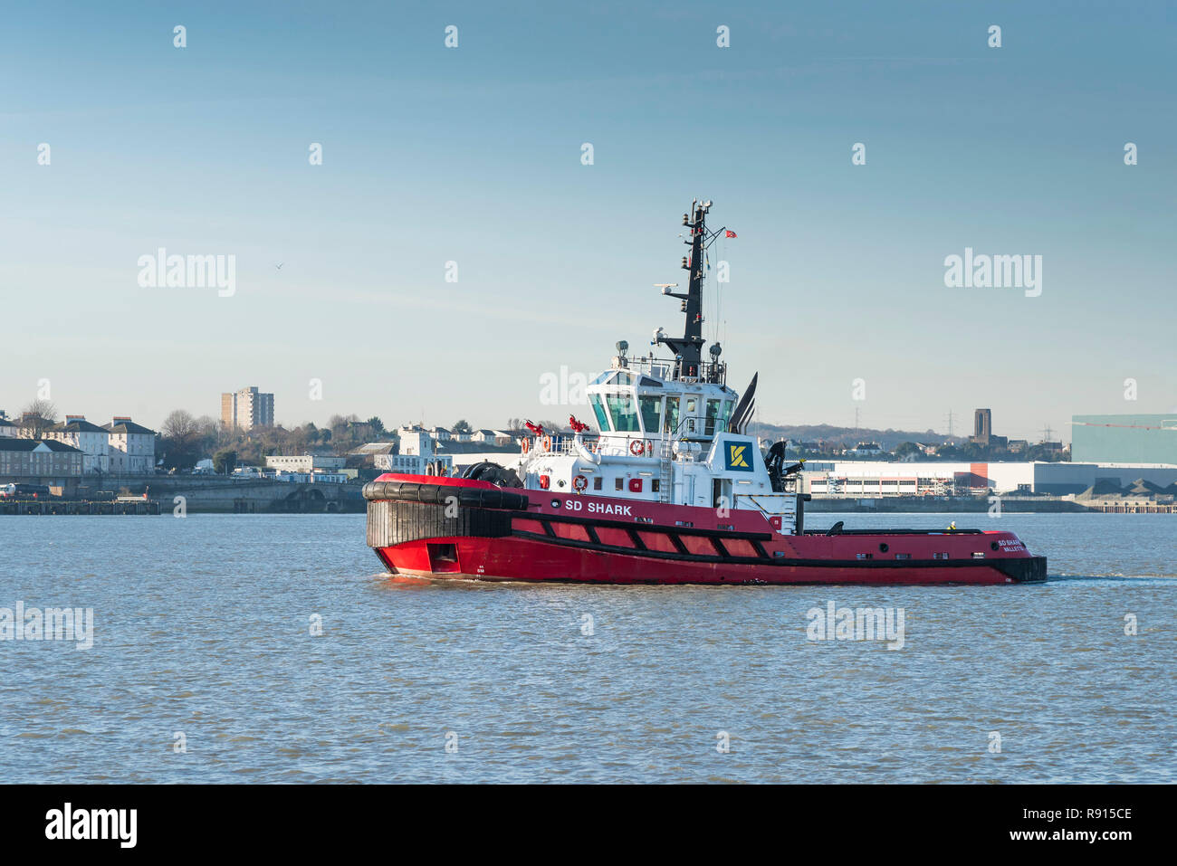 Schifffahrt auf der Themse. Die Tug-SD-Shark Dampf in die Themse. Stockfoto