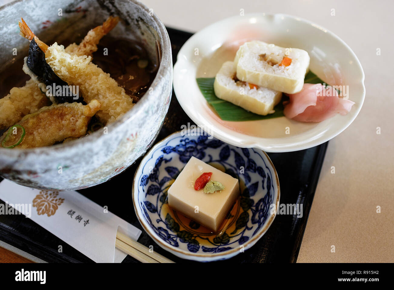 Japan, Kyoto, Tempura Nudelsuppe Stockfoto