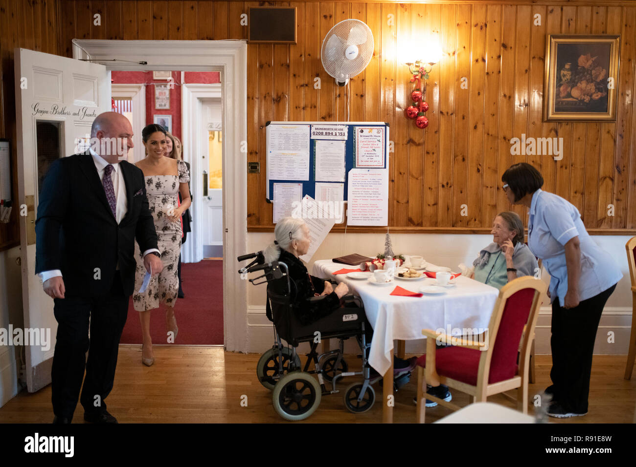 Die Herzogin von Sussex bei einem Besuch in Wohn- Pflege der Königlichen Vielfalt Liebe und Pflege zu Hause, Brinsworth Haus, in Twickenham, London. Stockfoto