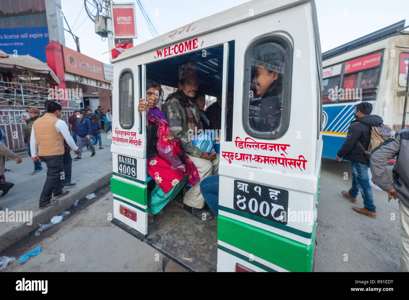 Eine elektrische Tempo Mini Van in Kathmandu, Nepal Stockfoto