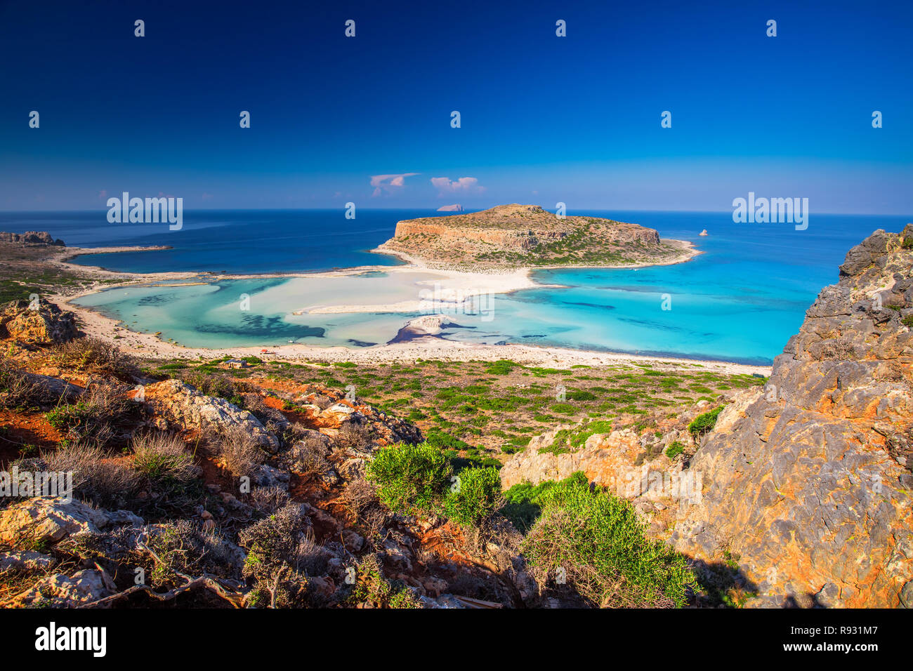 Balos Lagune auf der Insel Kreta mit azurblauen Wasser, Griechenland, Europa. Kreta ist die größte und bevölkerungsreichste der griechischen Inseln. Stockfoto