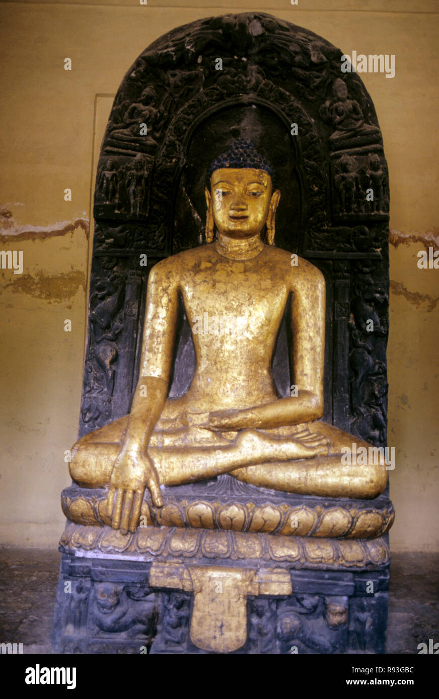 Goldene Statue von Buddha, kushinagar, Indien Stockfoto