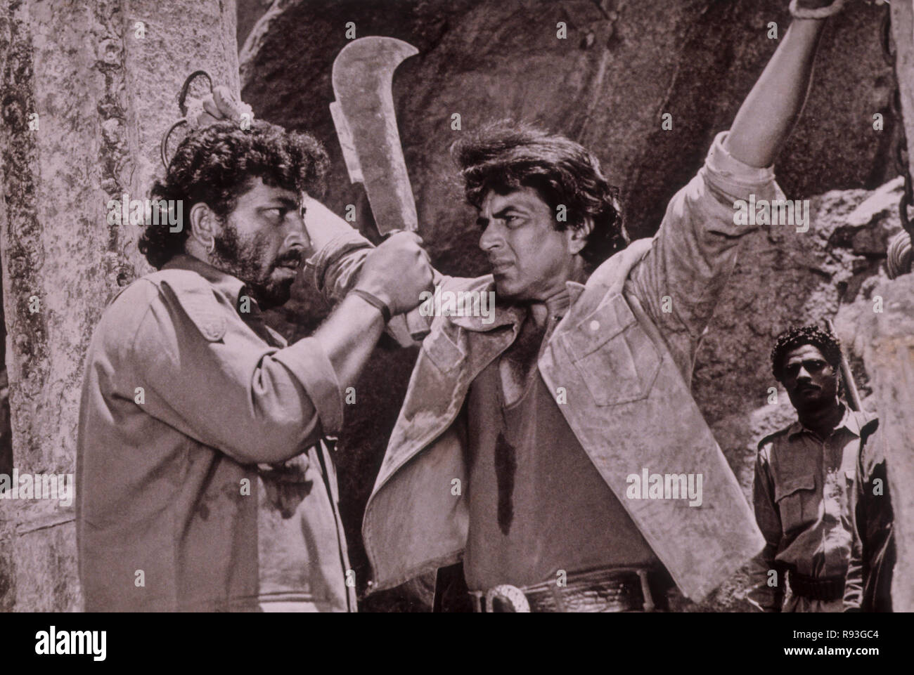 Amjad Khan und Dharmendra Indian bollywood Filmschauspieler in Hindi Film Sholay, Indien, Asien, Indisch, Asiatisch, Altes Vintage 1900s Bild Stockfoto