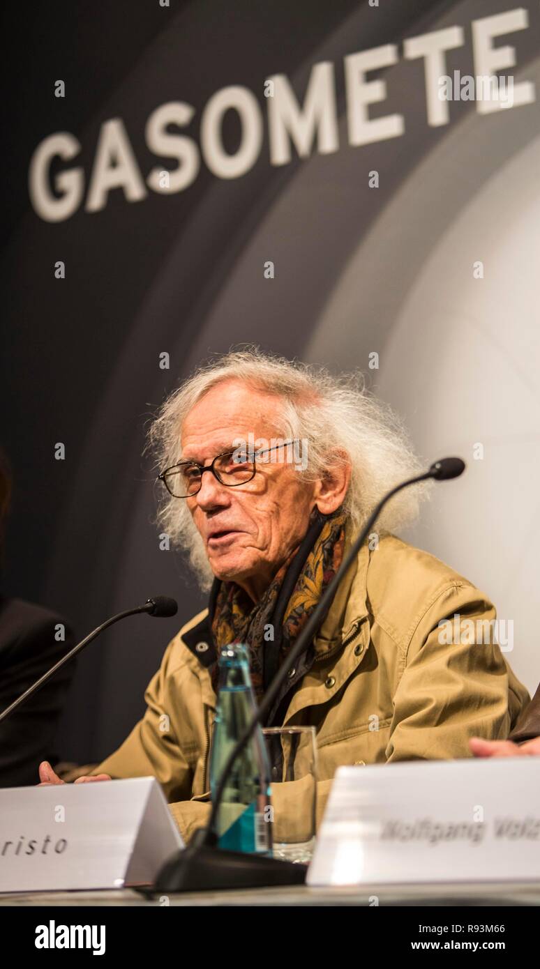 Der Künstler Christo, Pressekonferenz zur Eröffnung der Ausstellung von Christo-Installation 'Big Air Package" in der Stockfoto