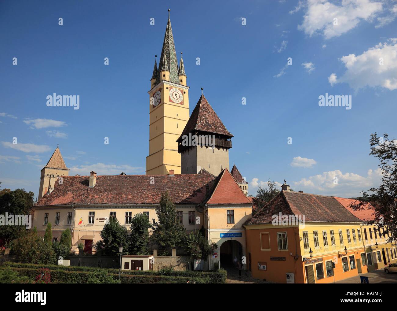 St. Margaret's Church, für seinen schiefen Turm bekannt, einem der bedeutendsten gotischen Sakralbauten in Rumänien, Medias Stockfoto