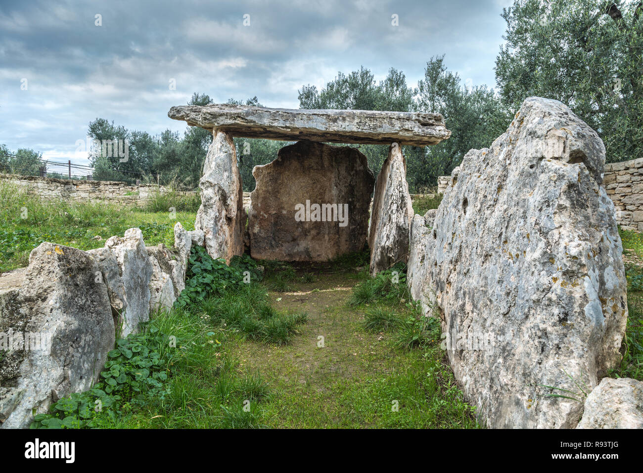 Dolmen della Chianca, eindrucksvolle prähistorische Megalith-monument zurück in die Bronzezeit zurückgeht. Bisceglie Stockfoto