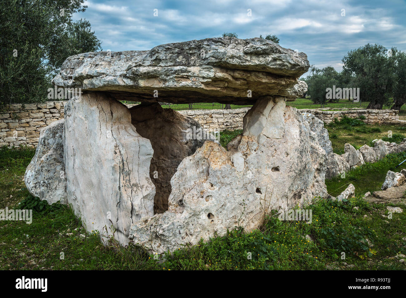 Dolmen della Chianca, eindrucksvolle prähistorische Megalith-monument zurück in die Bronzezeit zurückgeht. Bisceglie Stockfoto