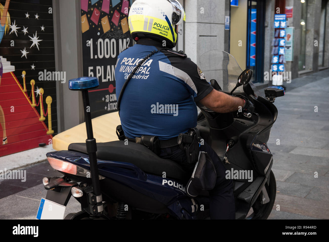 Übergewicht Policeoffice auf Motorrad Stockfoto