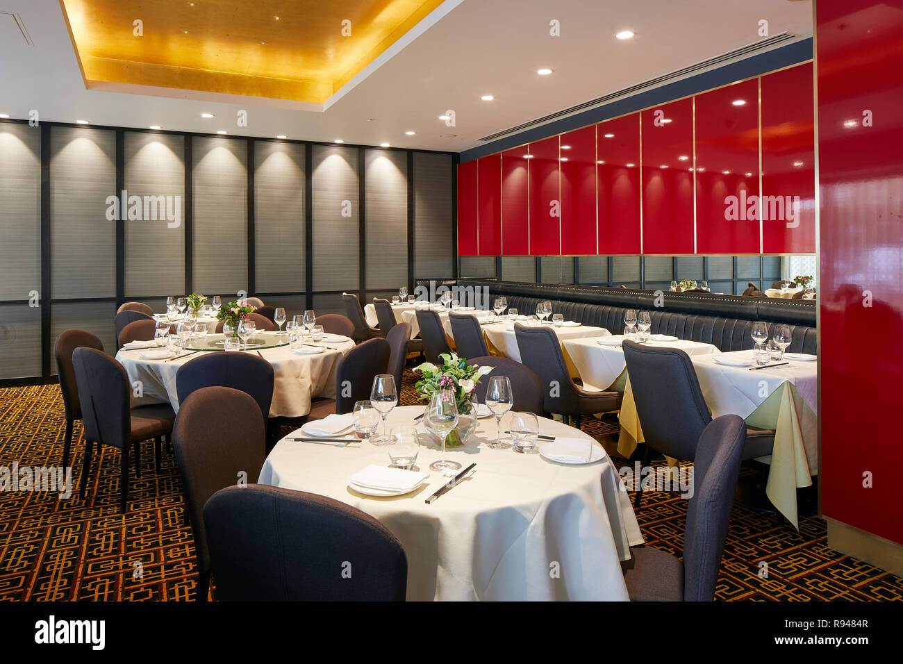 Restaurant. Royal China Club, London, Vereinigtes Königreich. Architekt: Steif+Trevillion Architekten, 2018. Stockfoto