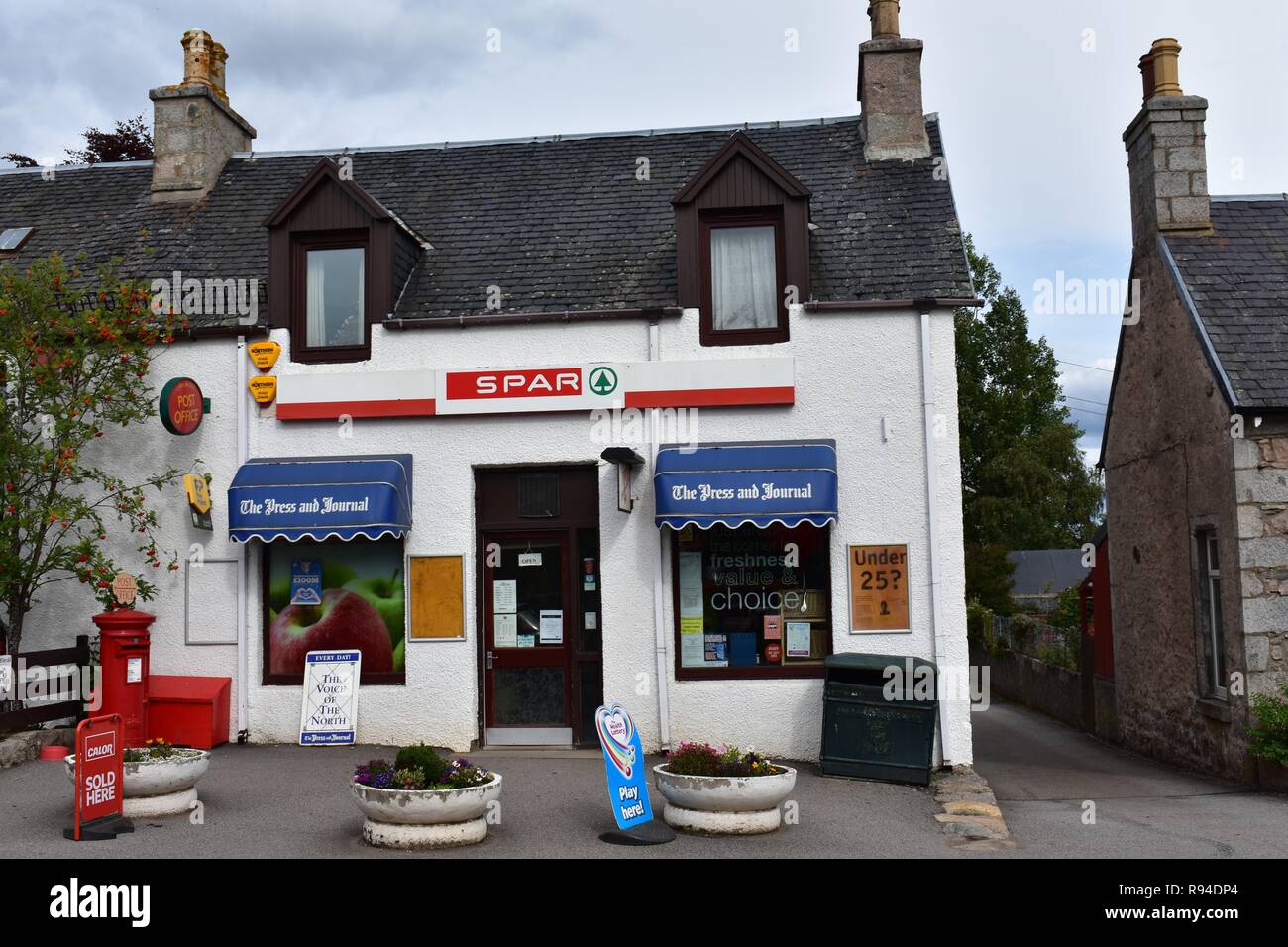 Die Spar Shop, Carrbridge Dorf, Badenoch und Strathspey, der Schottischen Highlands. Stockfoto