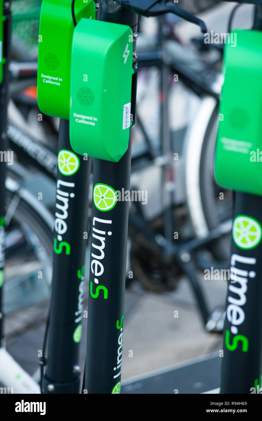 Kalk - S elektrische Verleih Motorroller, Wien, Österreich Stockfoto