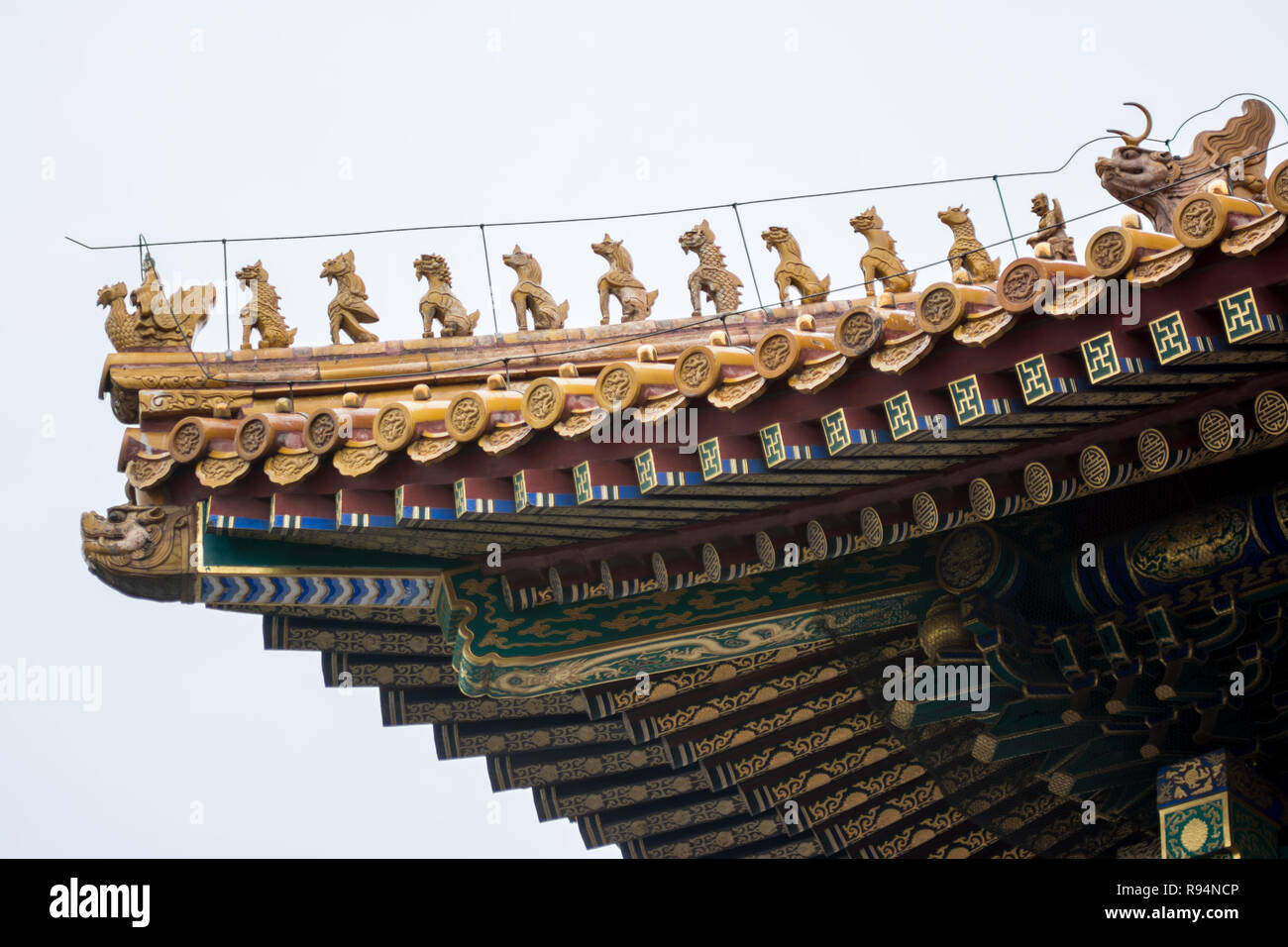 Imperial Dach Dekorationen (Dach Charms) auf die Halle der Höchsten Harmonie in der Verbotenen Stadt, Peking, China Stockfoto