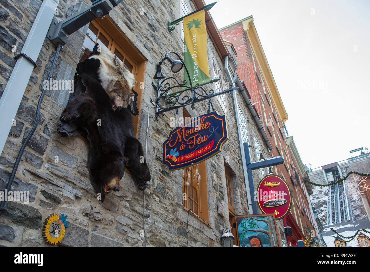 Quebec City, Quebec, Kanada ist die älteste europäische Siedlung in Nordamerika und die einzige befestigte Stadt nördlich von Mexiko, dessen Wände immer noch vorhanden sind. Stockfoto