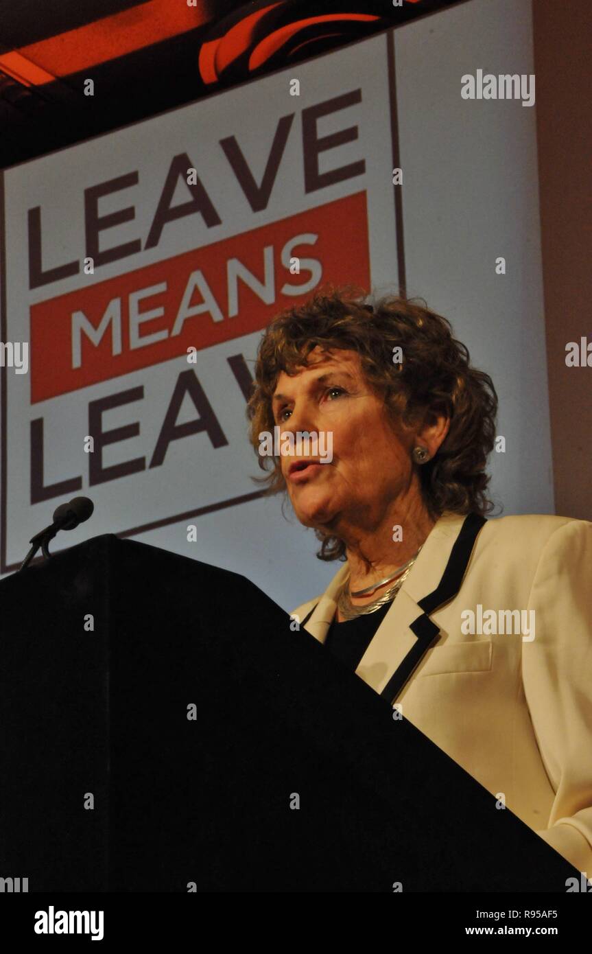 Die Labour-abgeordnete für Vauxhall, Kate Hoey, Gespräche zu anderen Brexiteers, am Verlassen bedeutet Kampagne verlassen, London Stockfoto