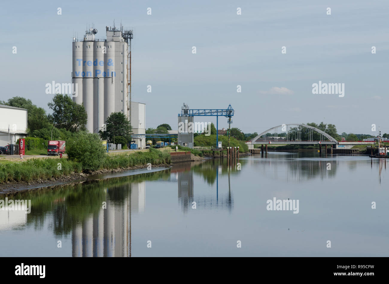 17.06.2013, Itzehoe, Schleswig-Holstein, Deutschland - suder Hafen in Itzehoe an der Stoer. 0 RX 130617 D 666 CAROEX.JPG [MODEL RELEASE: NICHT ZUTREFFEND, PR Stockfoto