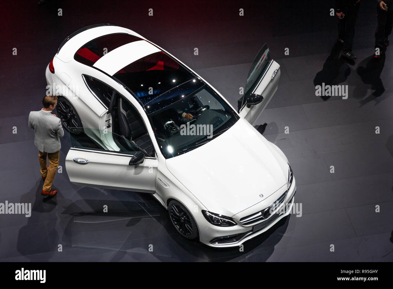 FRANKFURT, Deutschland - 16.09.2015: Mercedes AMG C63 Coupé Auto auf der Frankfurter IAA vorgestellt. Stockfoto