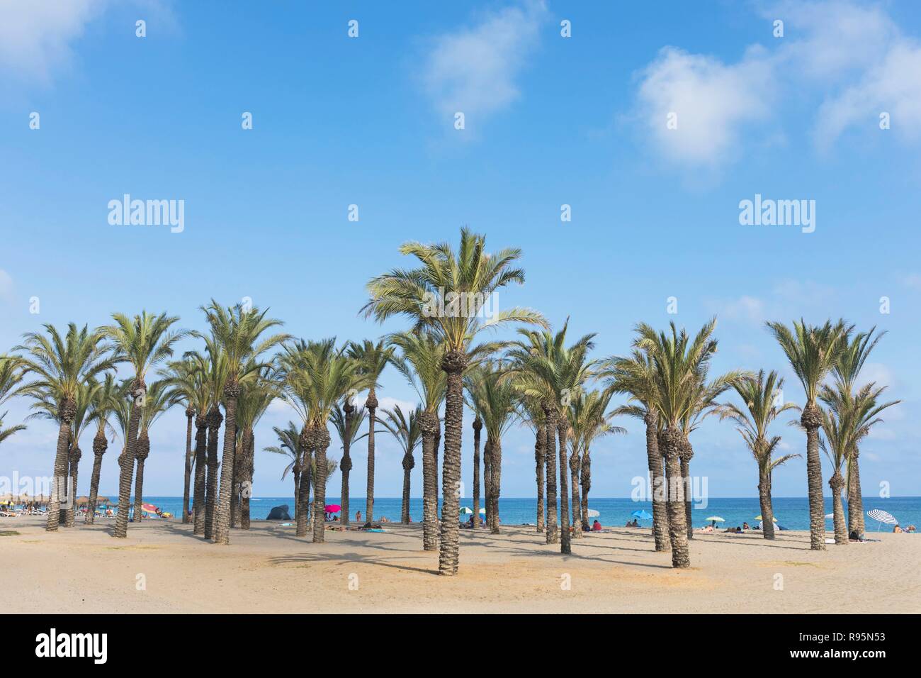 Torremolinos, Costa del Sol, Provinz Malaga, Andalusien, Südspanien. Strand Playamar. Stockfoto