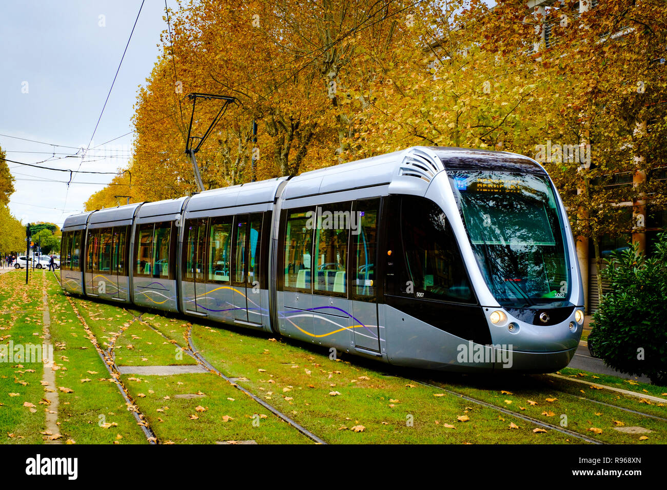 Toulouse Straßenbahn im Palais de Justice Terminus, Toulouse, Frankreich Stockfoto
