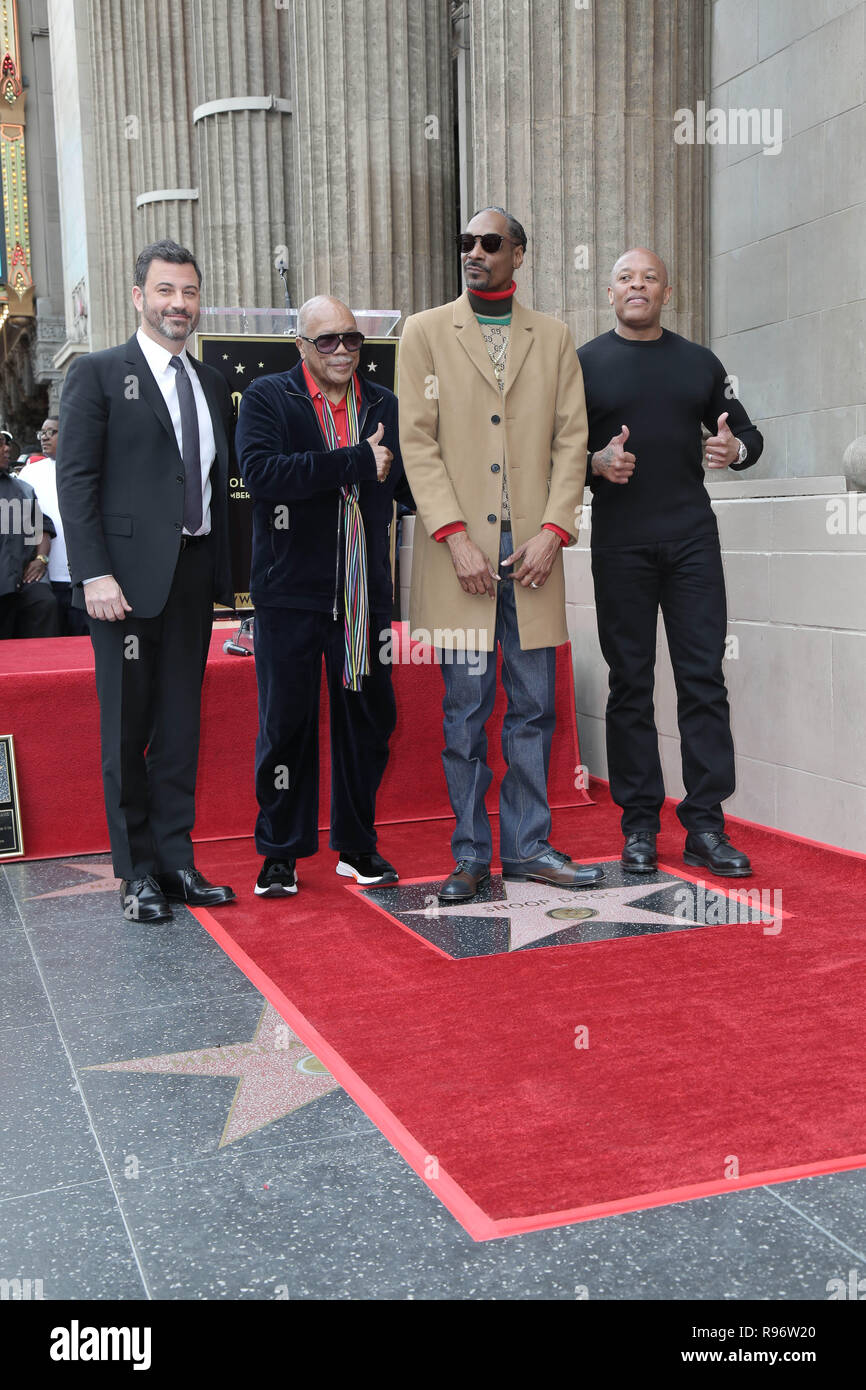 Los Angeles, CA, USA. 19 Nov, 2018. LOS ANGELES - Nov 19: Jimmy Kimmel, Quincy Jones, Snoop Dogg, Dr. Dre an der Snoop Dogg Star Zeremonie auf dem Hollywood Walk of Fame am 19. November 2018 in Los Angeles, CA Credit: Kay Blake/ZUMA Draht/Alamy leben Nachrichten Stockfoto