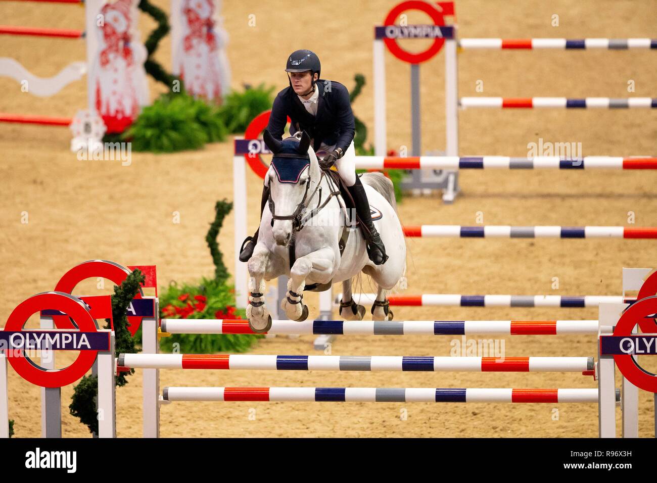 London, Großbritannien. 20. Dezember, 2018. Platz 5. Doron Krupers, Charley. NED. Santa Stakes. Springen. Olympia. Die London International Horse Show. London. UK. . Credit: Sport in Bildern/Alamy leben Nachrichten Stockfoto