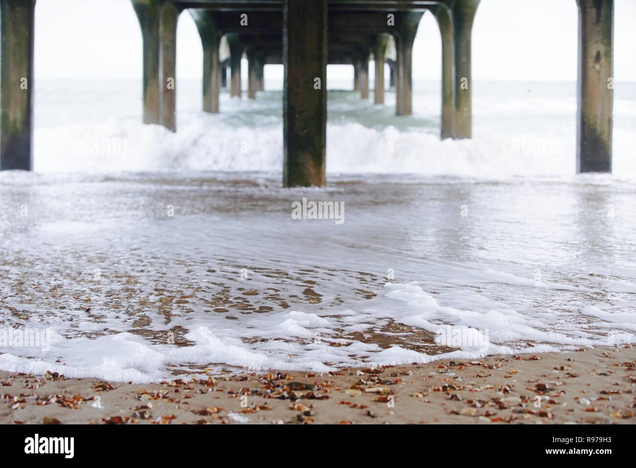 Unter der Promenade Stockfoto