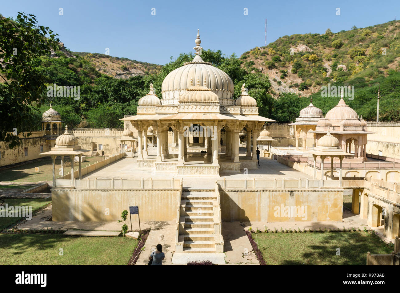 Royal Gaitor Tumbas, Gaitor Ki Chhatriyan, Jaipur, Rajasthan, Indien Stockfoto Royal Gaitor Tumbas, Gaitor Ki Chhatriyan, Jaipur, Rajasthan, Indien Stockfoto